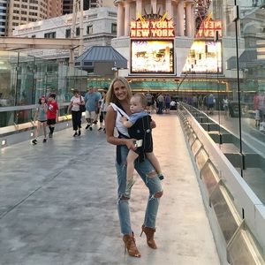 Meet your Posher, Christina